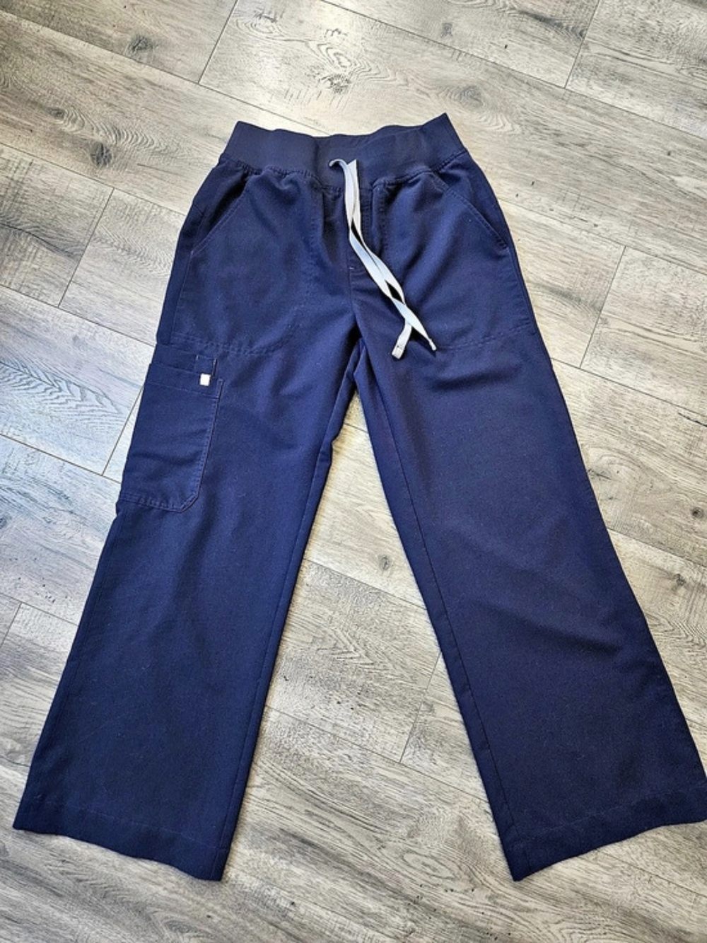FIGS Isabel High-Rise Wide-Leg Scrub Pant Navy Blue